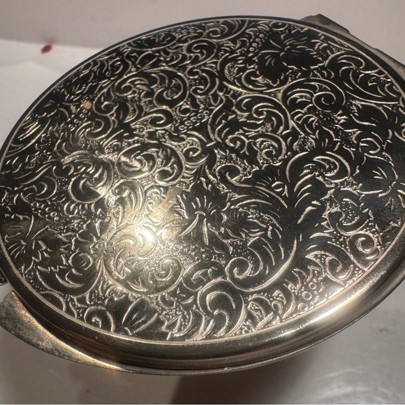 Vintage Silver Compact Mirror - Picture 5 of 9